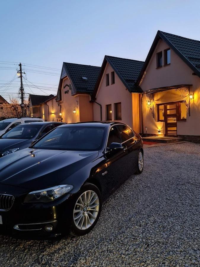 Pensiunea Brazi Turda Exterior foto